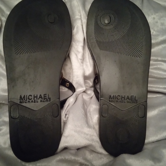 Like new Authentic Michael Kors Cork bottom Sandles - Picture 7 of 7